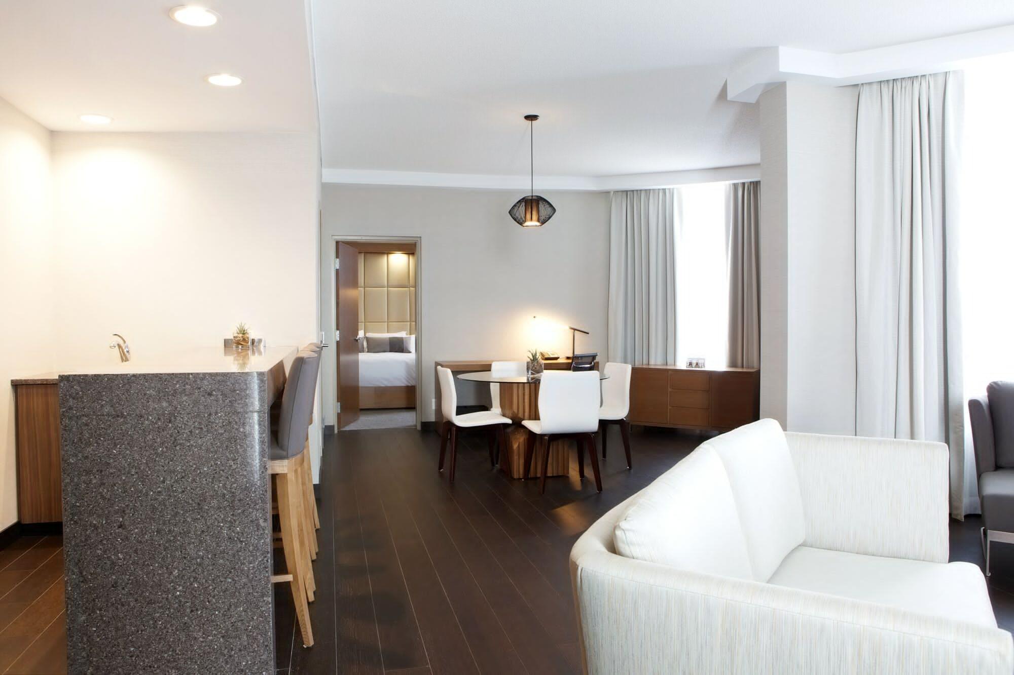 Grey Eagle Resort YYC Exteriér fotografie