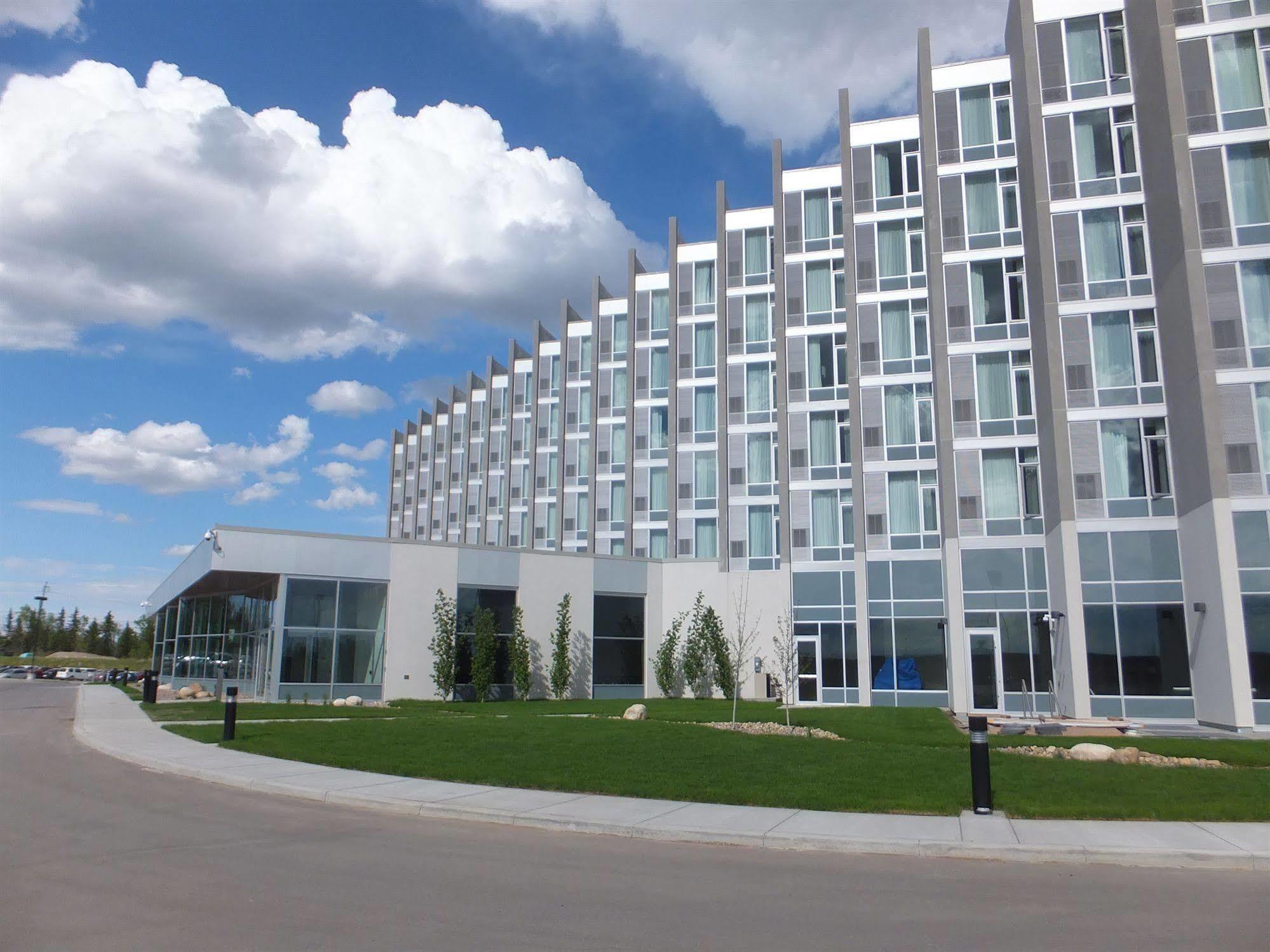 Grey Eagle Resort YYC Exteriér fotografie