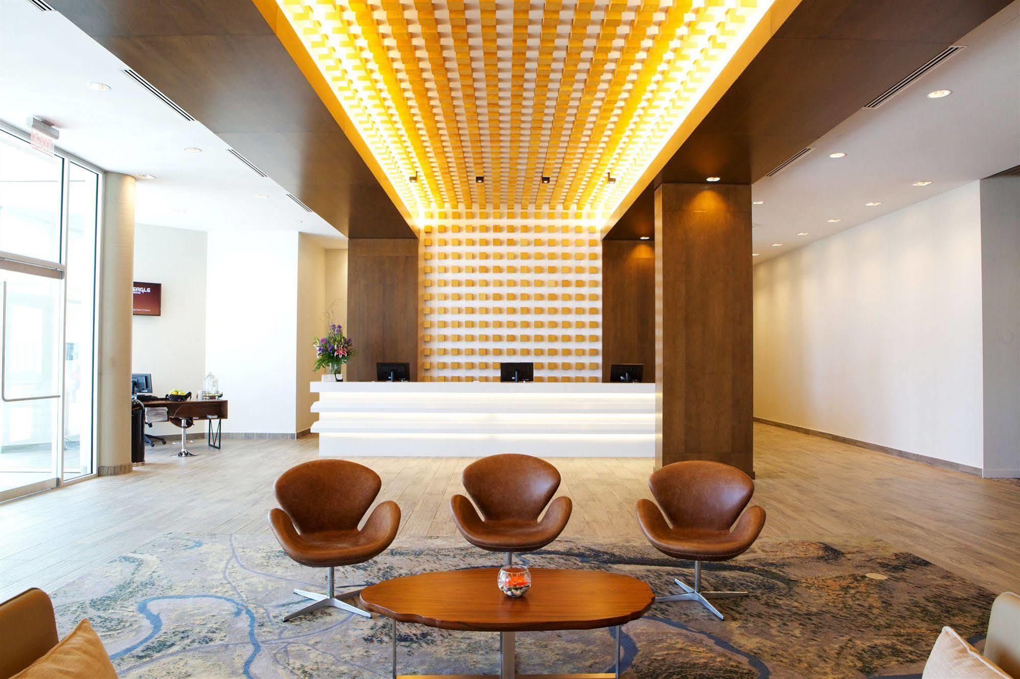Grey Eagle Resort YYC Exteriér fotografie